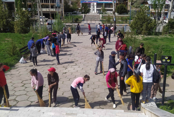 Carrying out the action "Cleanliness of the area" in the city of Khorog