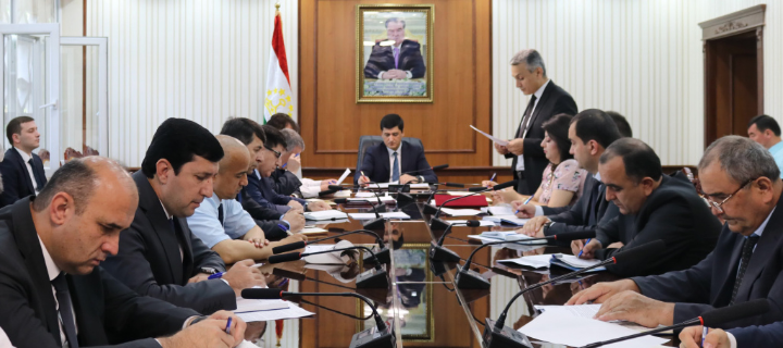 Weekly meeting of the Committee