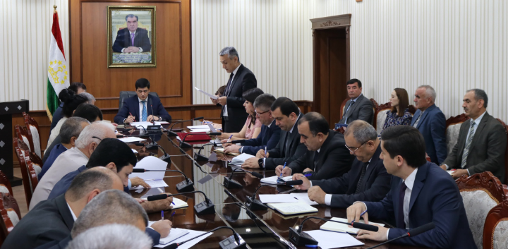 Weekly meeting of the Chairman of the Committee